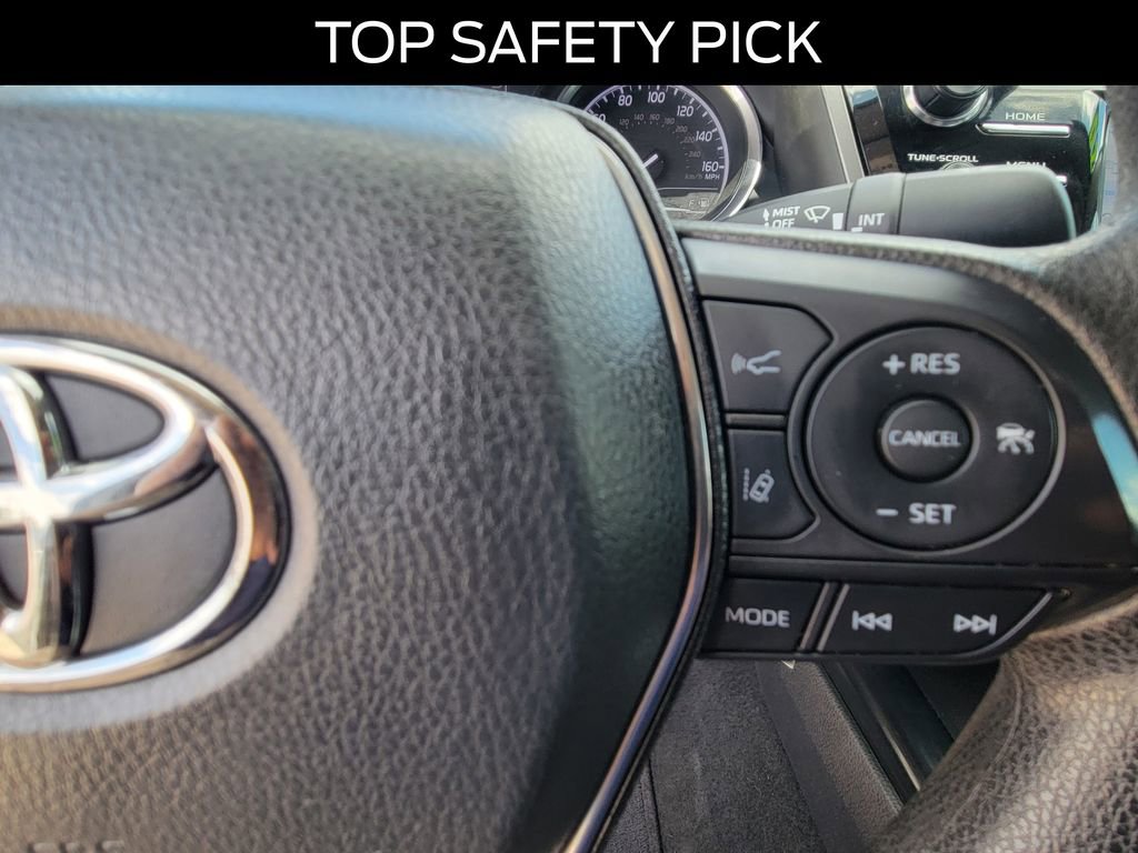 Used 2020 Toyota Camry LE FWD image 21