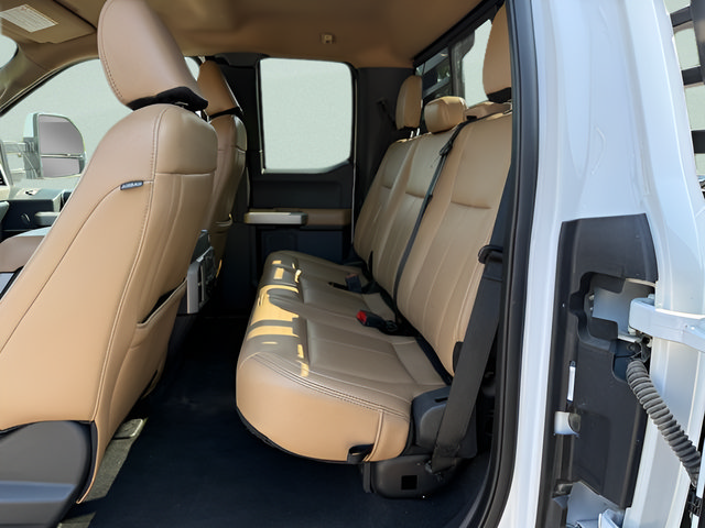 Certified 2022 Ford F350 Lariat w/ Lariat Value Package AWD/4WD image 5