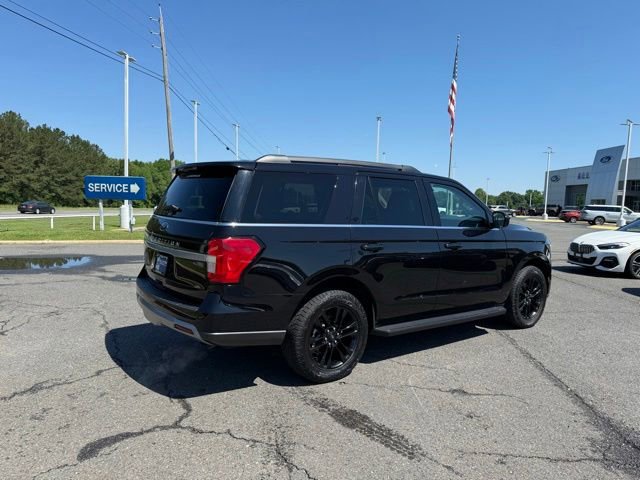 Certified 2024 Ford Expedition XLT RWD image 6