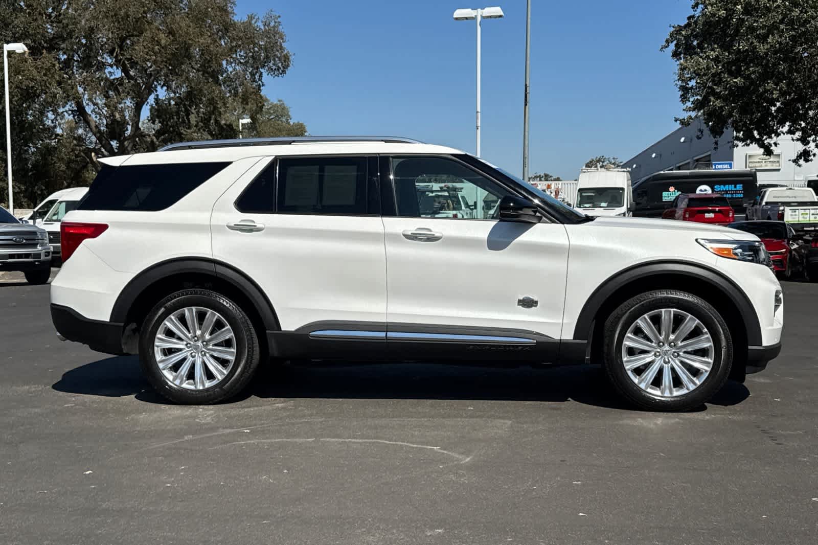 Certified 2024 Ford Explorer King Ranch w/ Technology Package AWD/4WD image 8