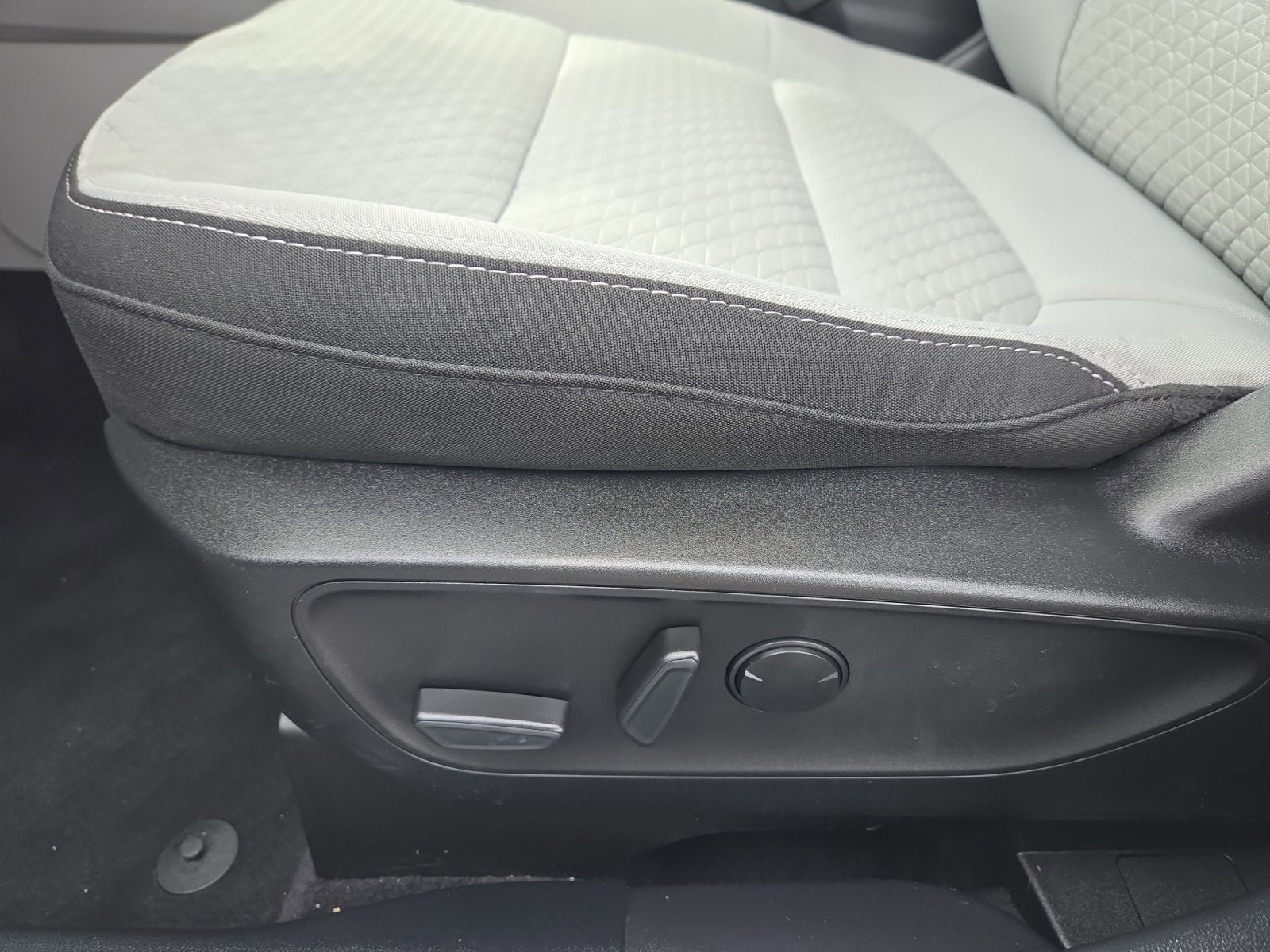 Certified 2023 Ford Escape Active AWD/4WD image 11
