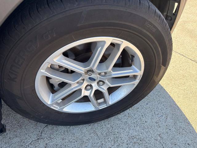 Certified 2025 Ford Explorer Active w/ Active Comfort Package RWD image 16