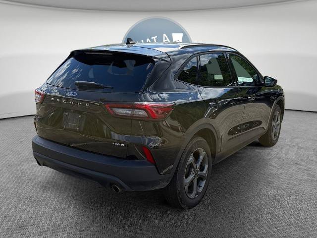 Certified 2026 Ford Escape ST-Line AWD/4WD image 3