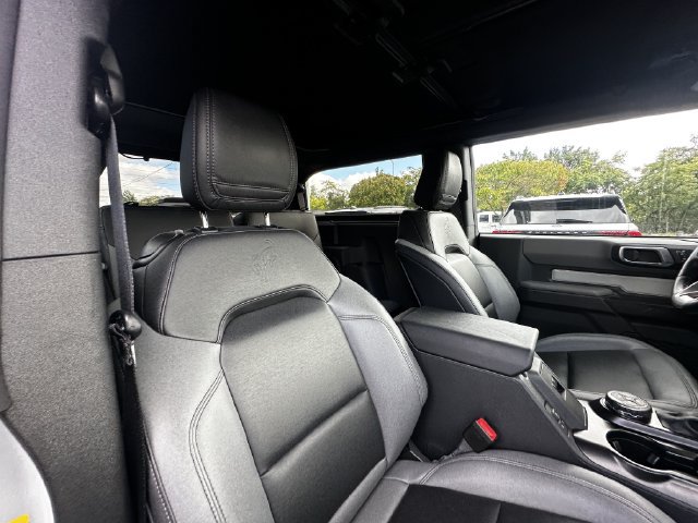 Certified 2023 Ford Bronco Big Bend w/ Sasquatch Package AWD/4WD image 33