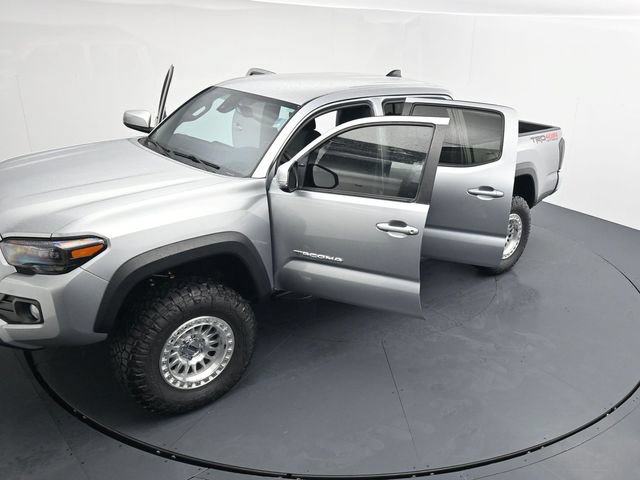 Used 2023 Toyota Tacoma TRD Off-Road AWD/4WD image 24