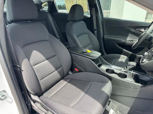 Used 2025 Chevrolet Malibu LT FWD image 9