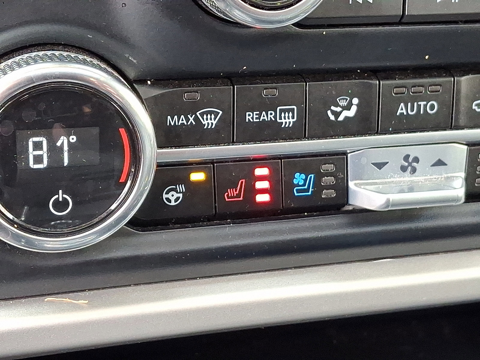 Certified 2023 Ford Expedition Max XLT image 27