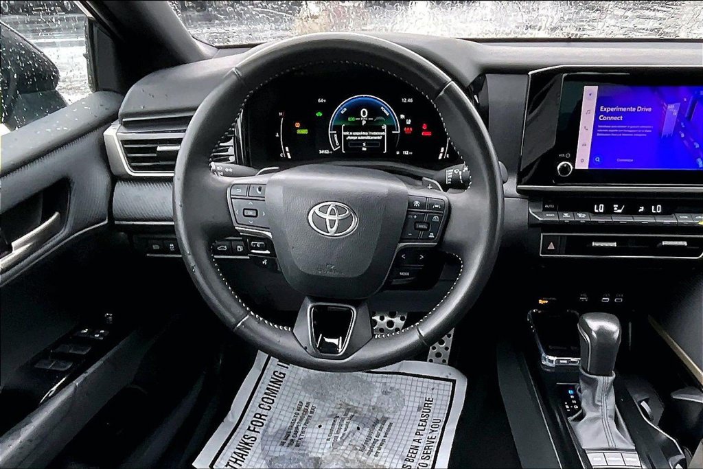 Used 2025 Toyota Camry SE FWD image 5