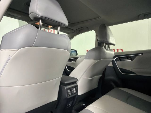Used 2021 Toyota RAV4 XLE Premium FWD image 28
