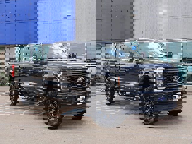 Certified 2023 Ford F250 Lariat w/ Sport Appearance Package image 7