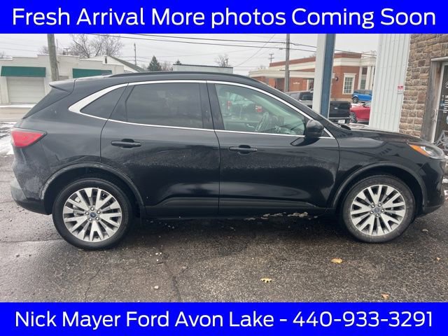 Certified 2022 Ford Escape Titanium w/ Class II Trailer Tow Package image 7