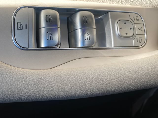 Used 2024 Mercedes-Benz GLS 450 4MATIC image 20