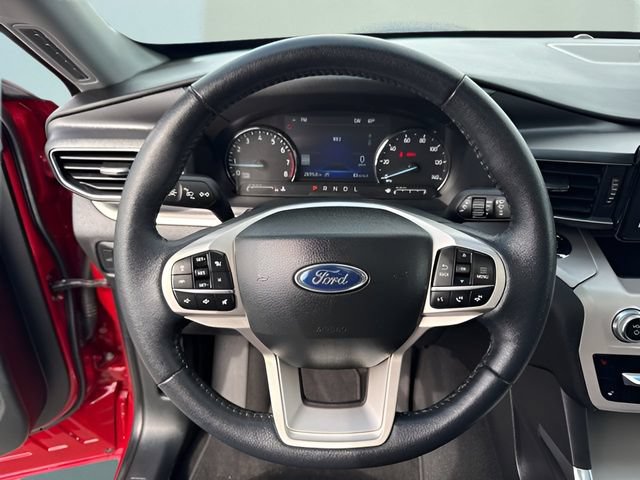 Certified 2023 Ford Explorer XLT w/ Equipment Group 202A AWD/4WD image 25