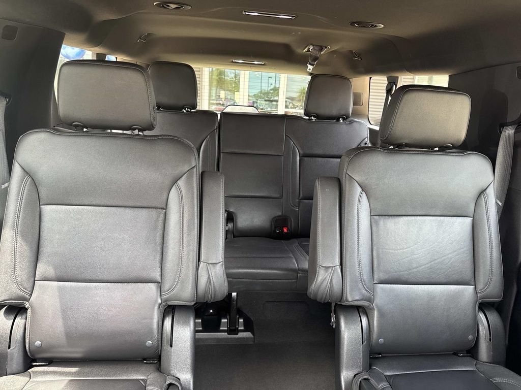 Used 2023 Chevrolet Suburban LT AWD/4WD image 11