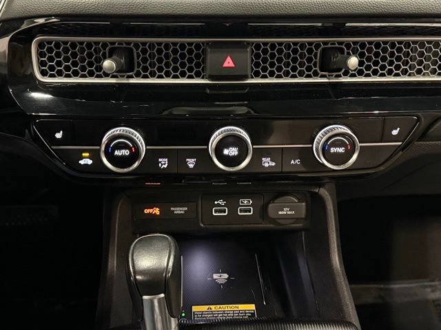 Used 2022 Honda Civic Touring image 29