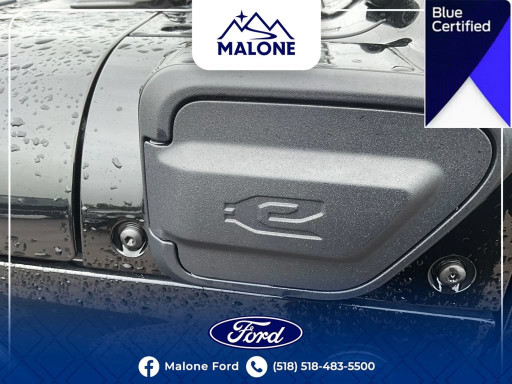 Used 2024 Jeep Wrangler Unlimited Rubicon 4xe AWD/4WD image 17