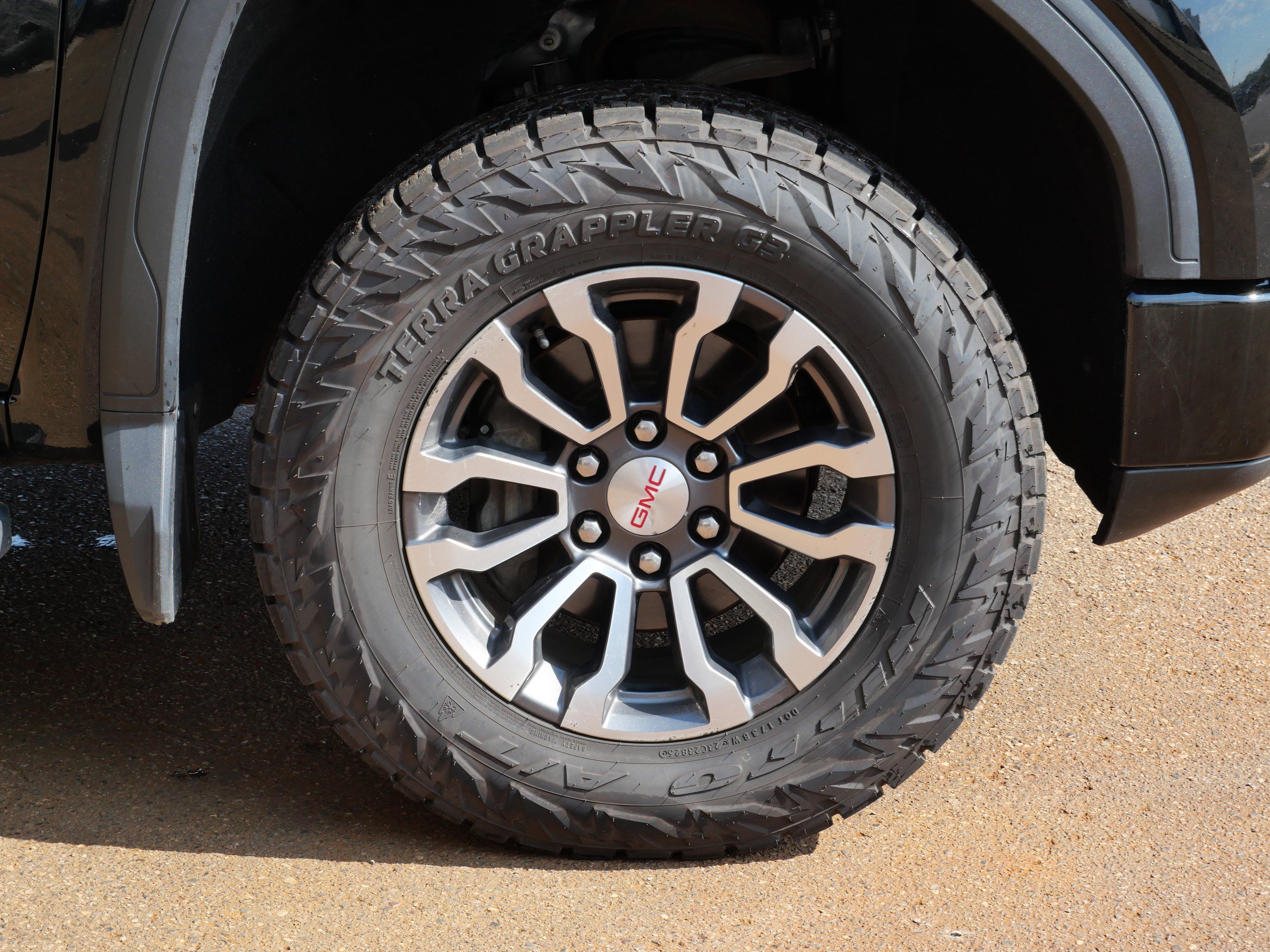 Used 2021 GMC Sierra 1500 AT4 AWD/4WD image 15