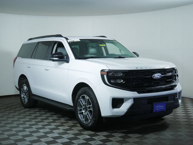Certified 2025 Ford Expedition Active AWD/4WD image 1