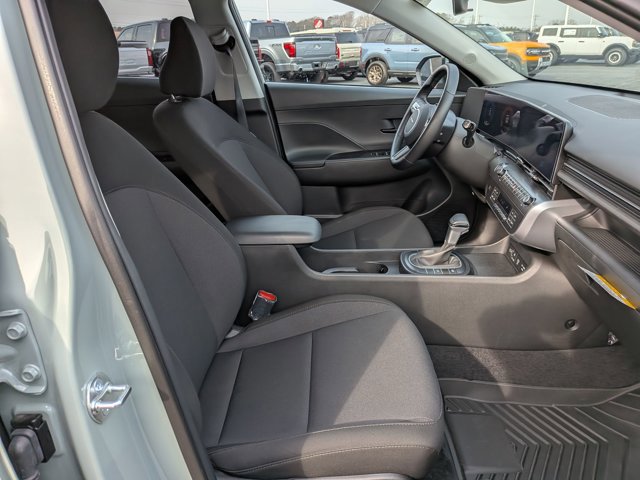 Used 2025 Hyundai Kona SEL image 35
