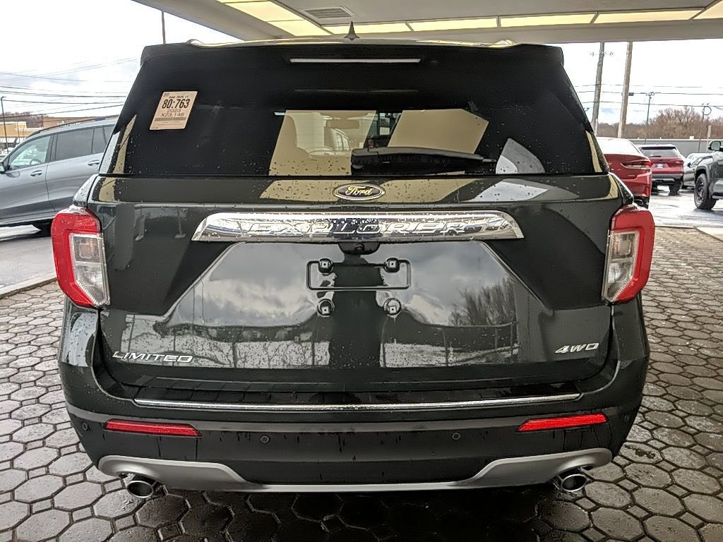 Certified 2023 Ford Explorer Limited w/ Equipment Group 301A image 6