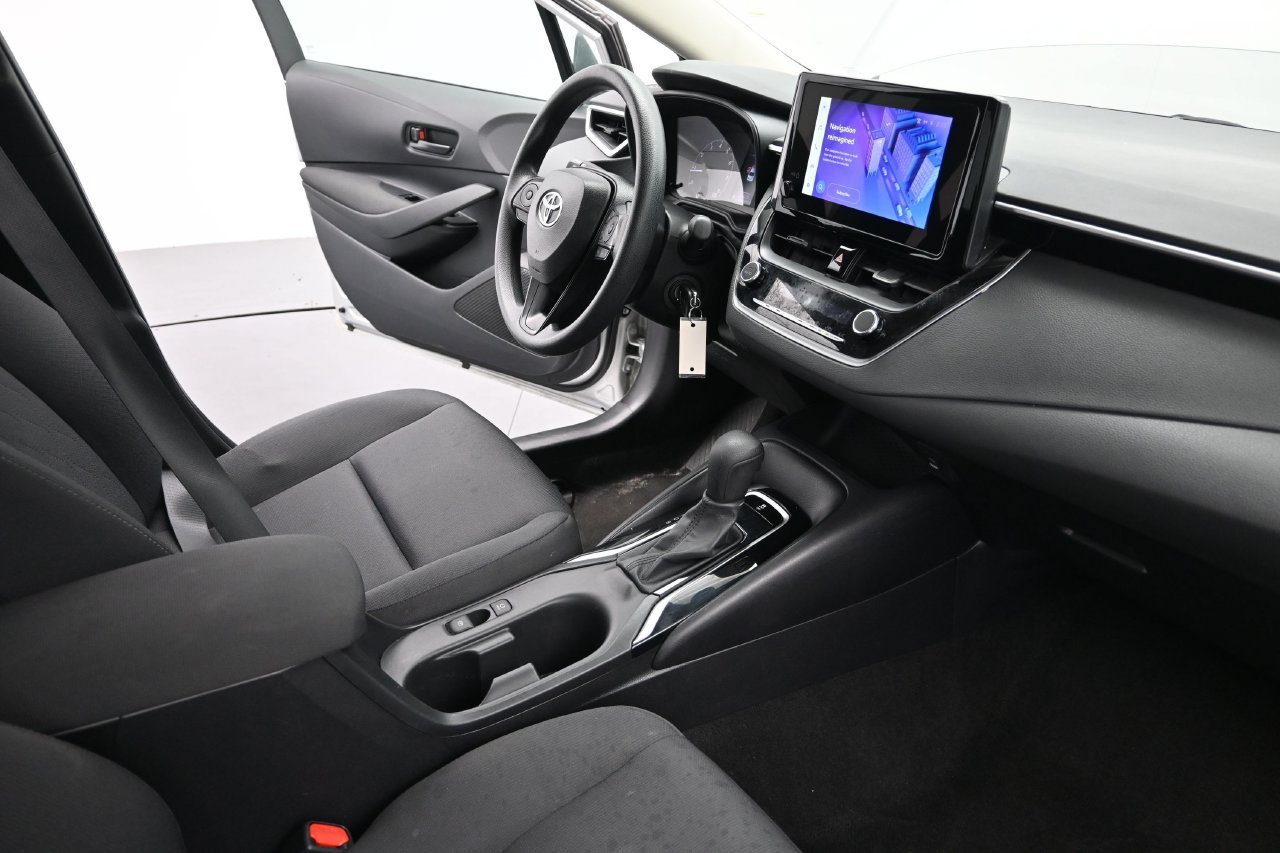 Used 2024 Toyota Corolla LE FWD image 16