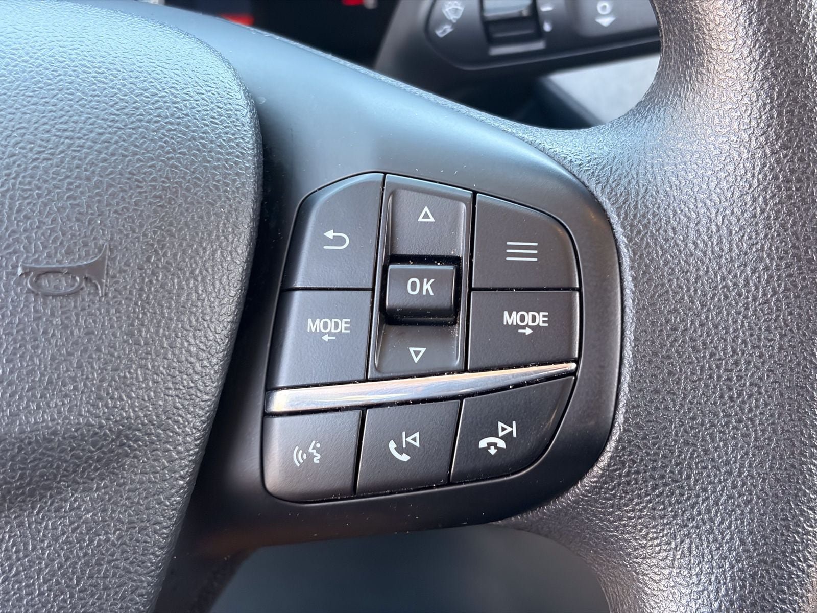 Certified 2025 Ford Maverick XLT FWD image 28