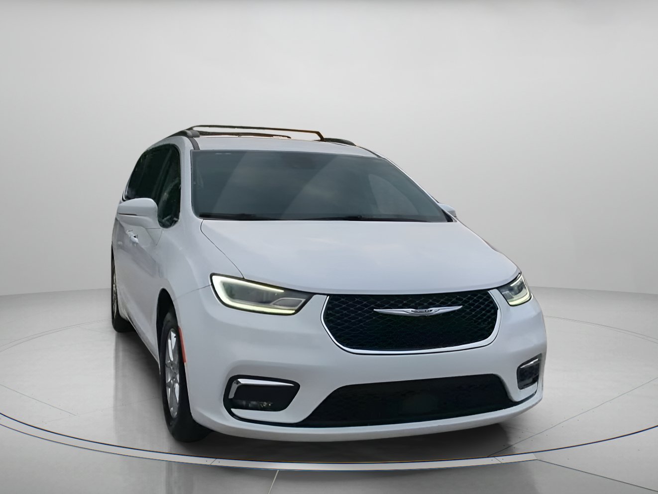 Used 2022 Chrysler Pacifica Touring-L FWD image 5