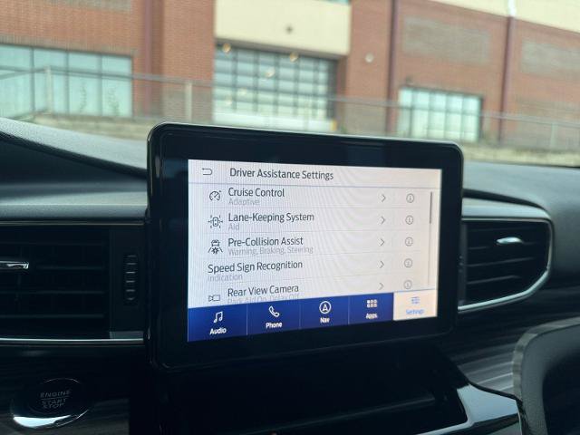 Certified 2022 Ford Explorer Limited w/ Equipment Group 301A AWD/4WD image 30