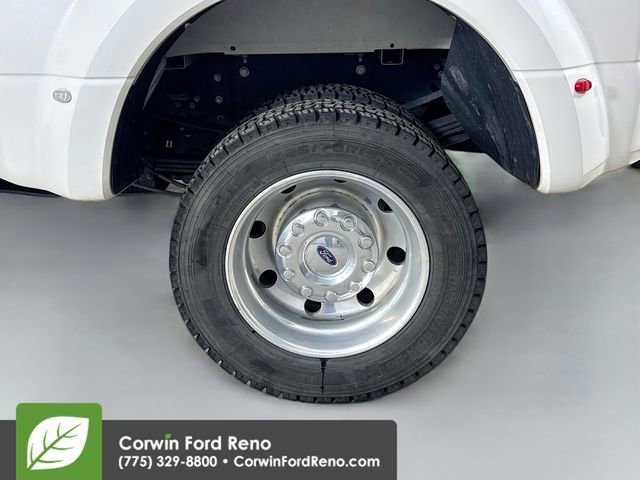 Certified 2020 Ford F450 Platinum w/ FX4 Off-Road Package image 32
