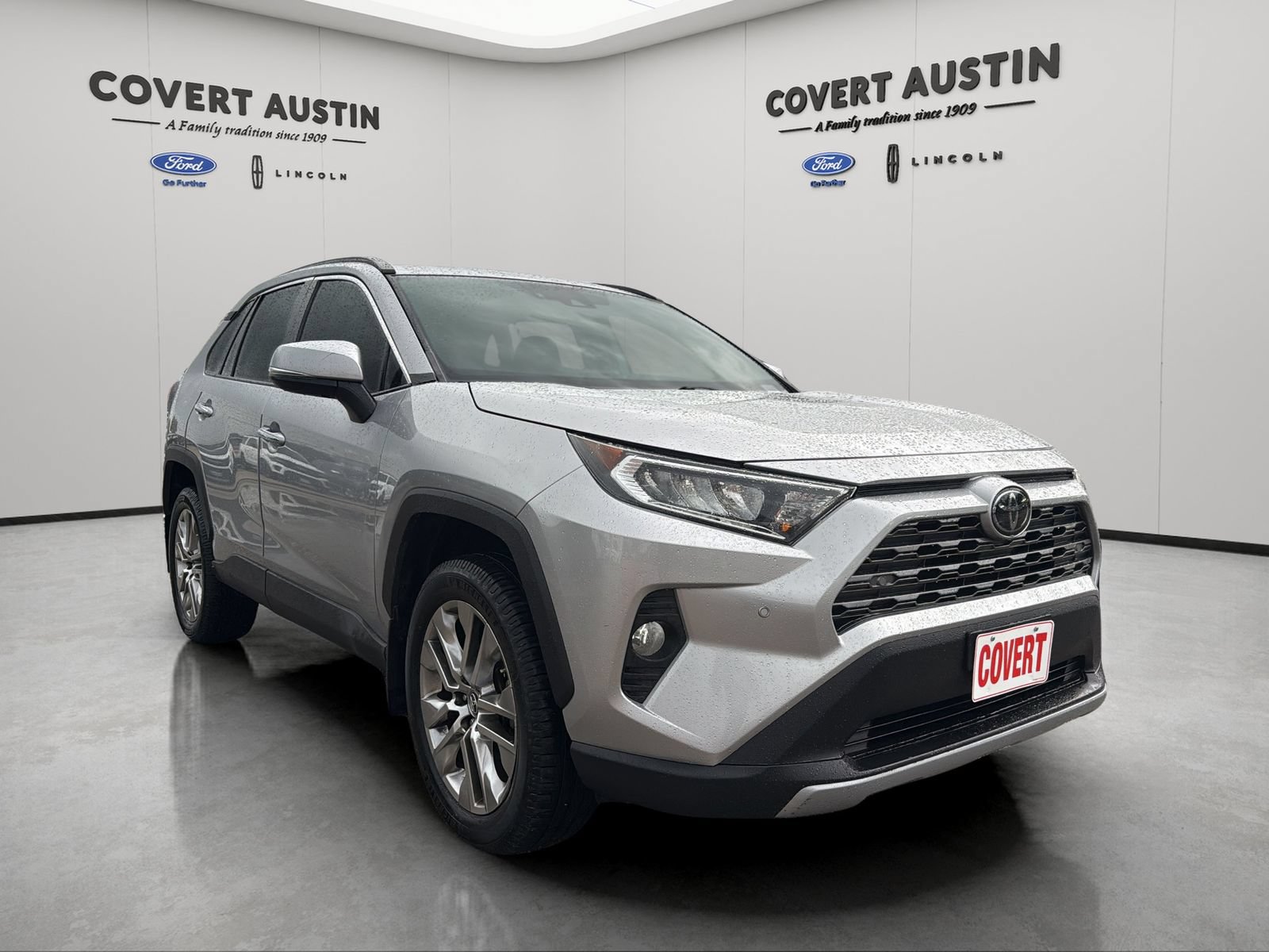Used 2020 Toyota RAV4 Limited w/ Limited Grade Weather Package FWD image 8