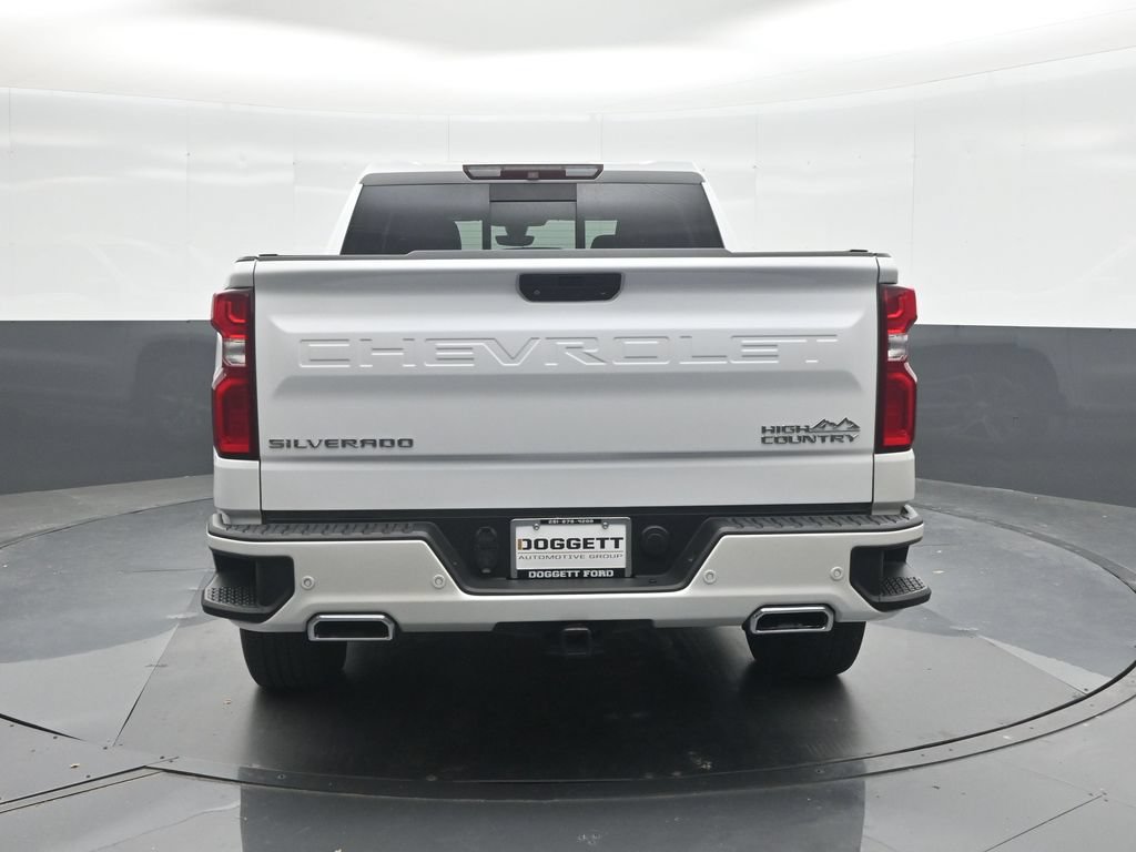 Used 2019 Chevrolet Silverado 1500 High Country w/ Technology Package AWD/4WD image 17