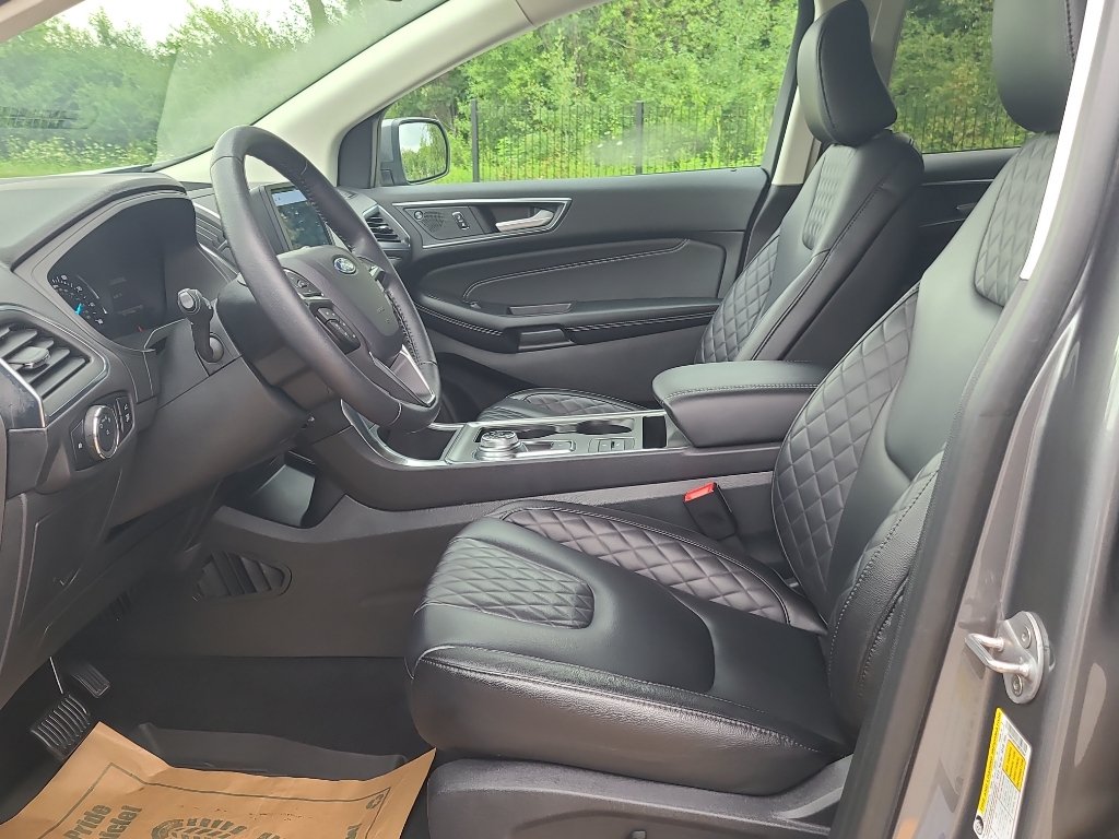 Certified 2024 Ford Edge Titanium AWD/4WD image 14