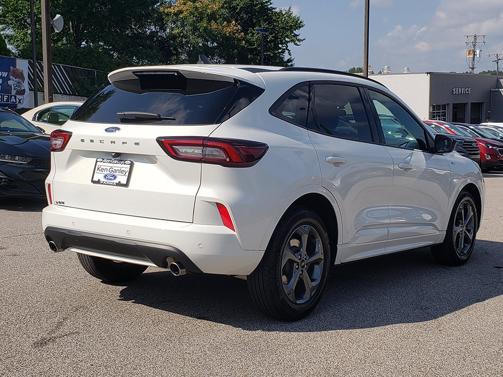 Certified 2023 Ford Escape ST-Line w/ Tech Pack #1 FWD image 5