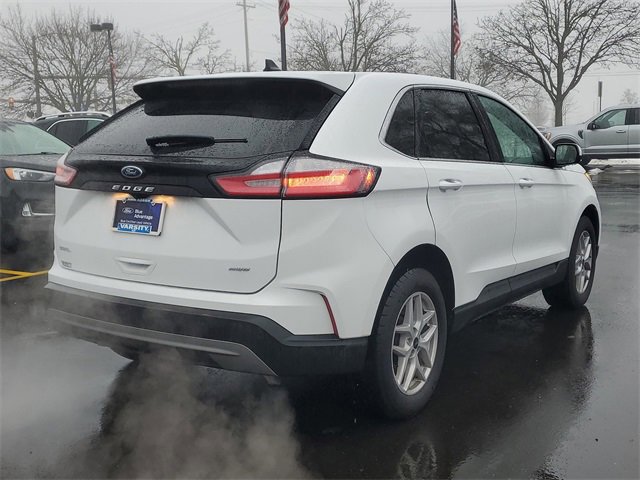 Certified 2024 Ford Edge SEL w/ Convenience Package image 3