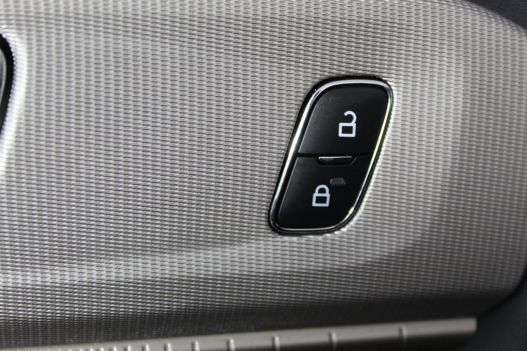 Certified 2025 Ford Explorer Active image 22