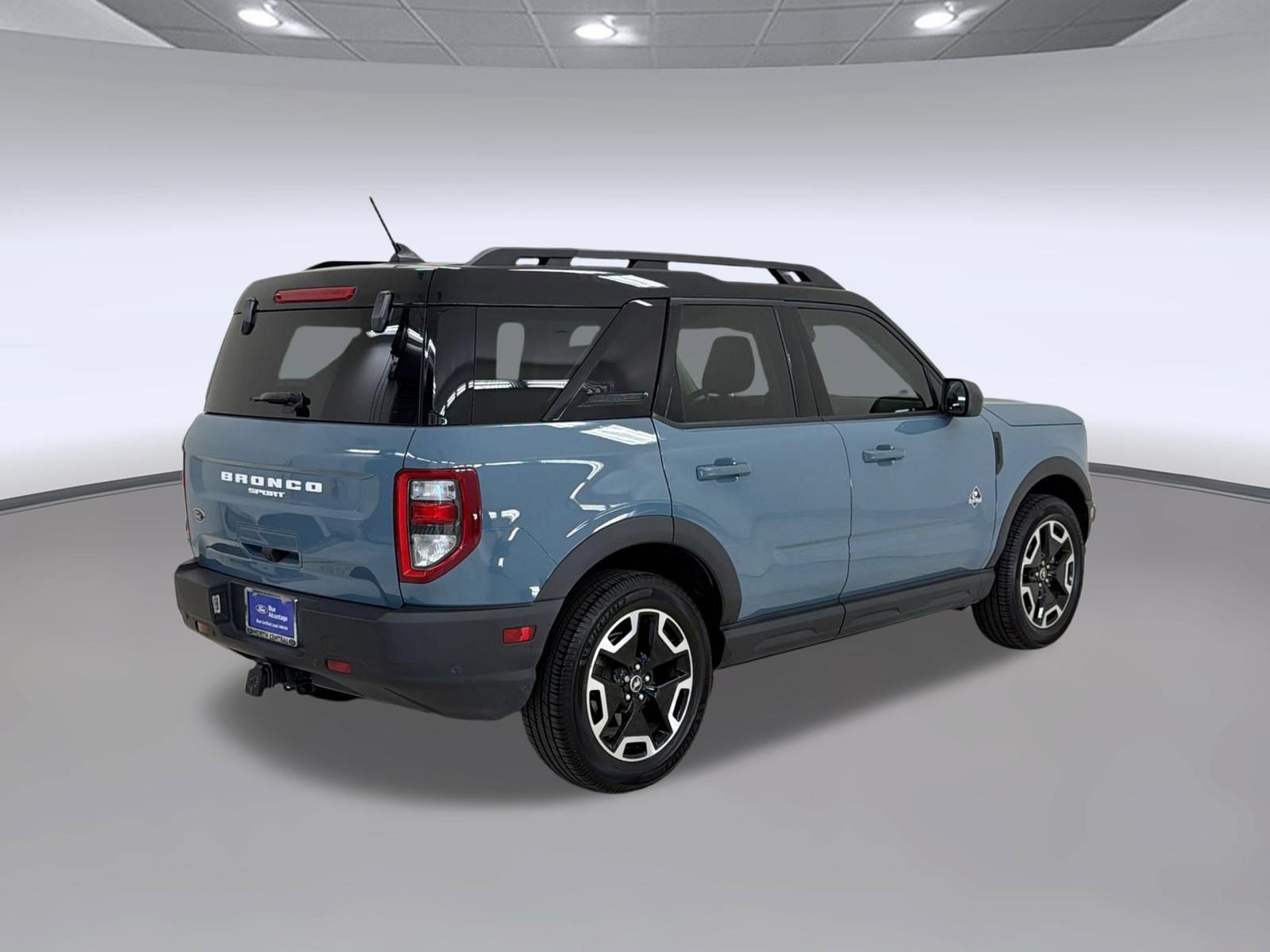 Certified 2023 Ford Bronco Sport Outer Banks w/ Tech Package AWD/4WD image 9
