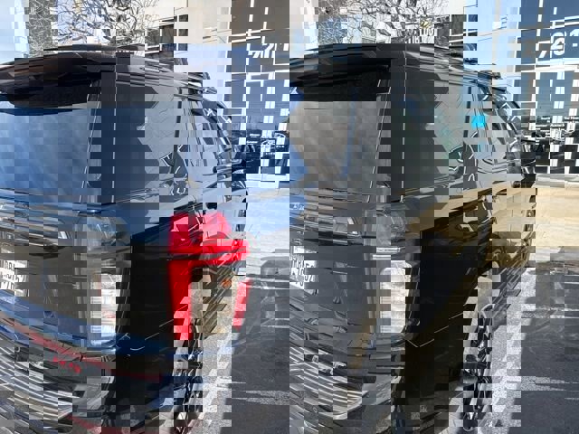 Used 2021 Chevrolet Tahoe RST w/ Luxury Package image 4