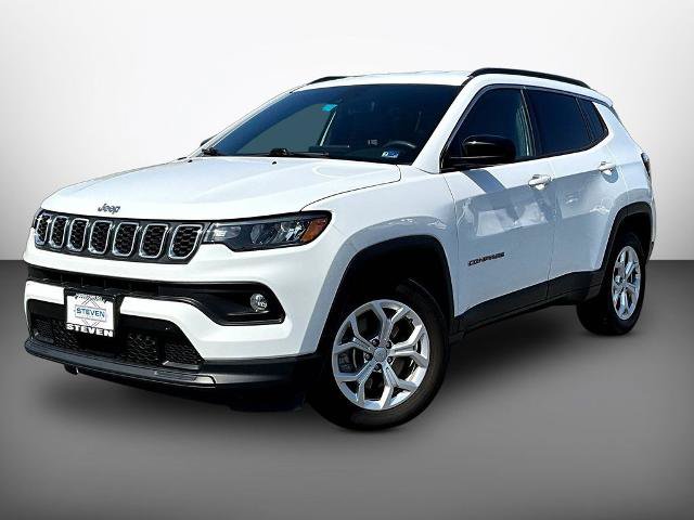 Used 2024 Jeep Compass Latitude AWD/4WD image 3