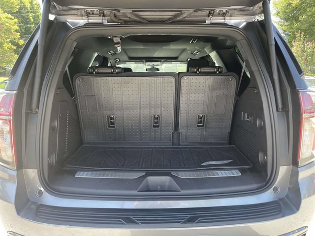 Used 2022 Chevrolet Tahoe RST w/ Luxury Package AWD/4WD image 13