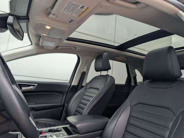 Certified 2024 Ford Edge SEL w/ Convenience Package AWD/4WD image 11