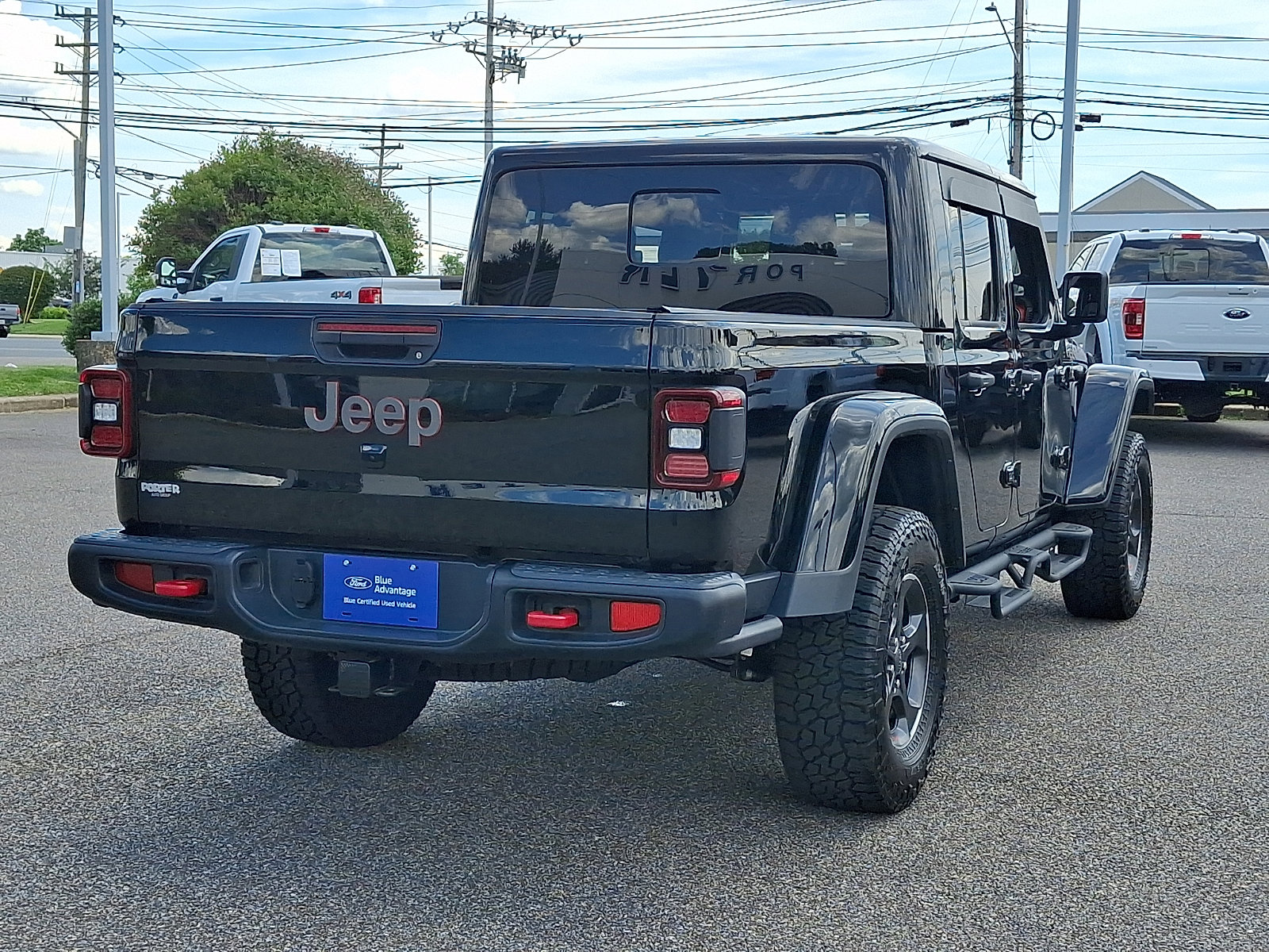 Used 2023 Jeep Gladiator Rubicon w/ LED Lighting Group AWD/4WD image 10