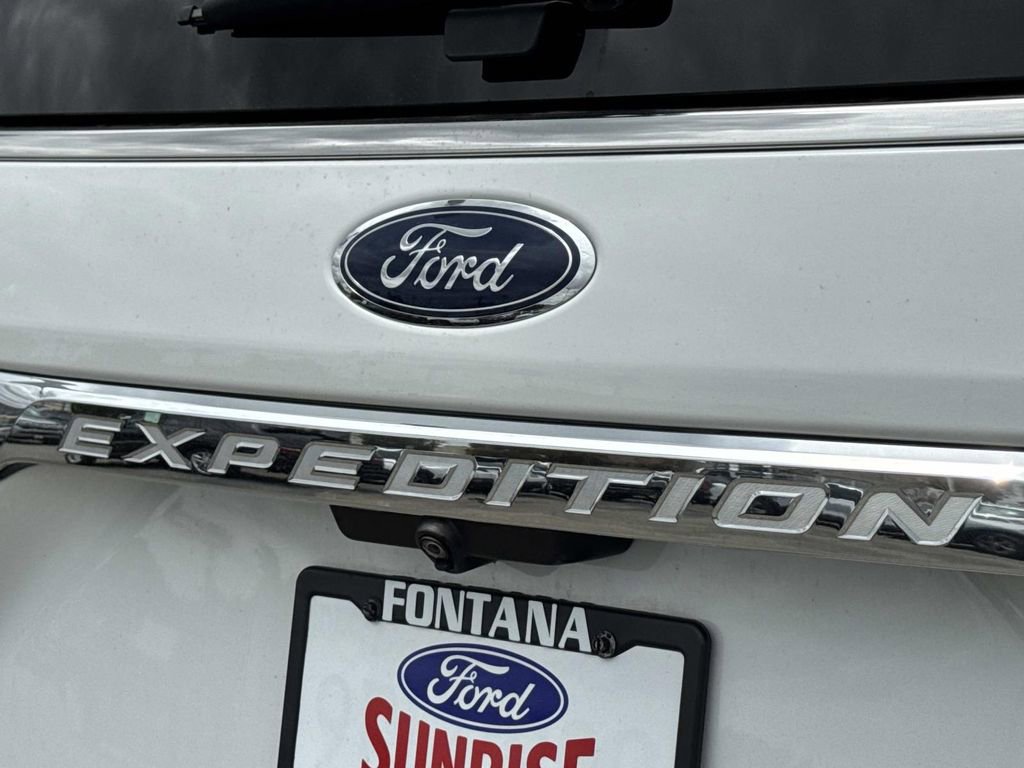 Certified 2019 Ford Expedition XLT w/ Equipment Group 202A RWD image 30