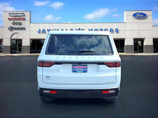 Used 2024 Jeep Wagoneer Series II w/ Flexible Seating Group AWD/4WD image 3