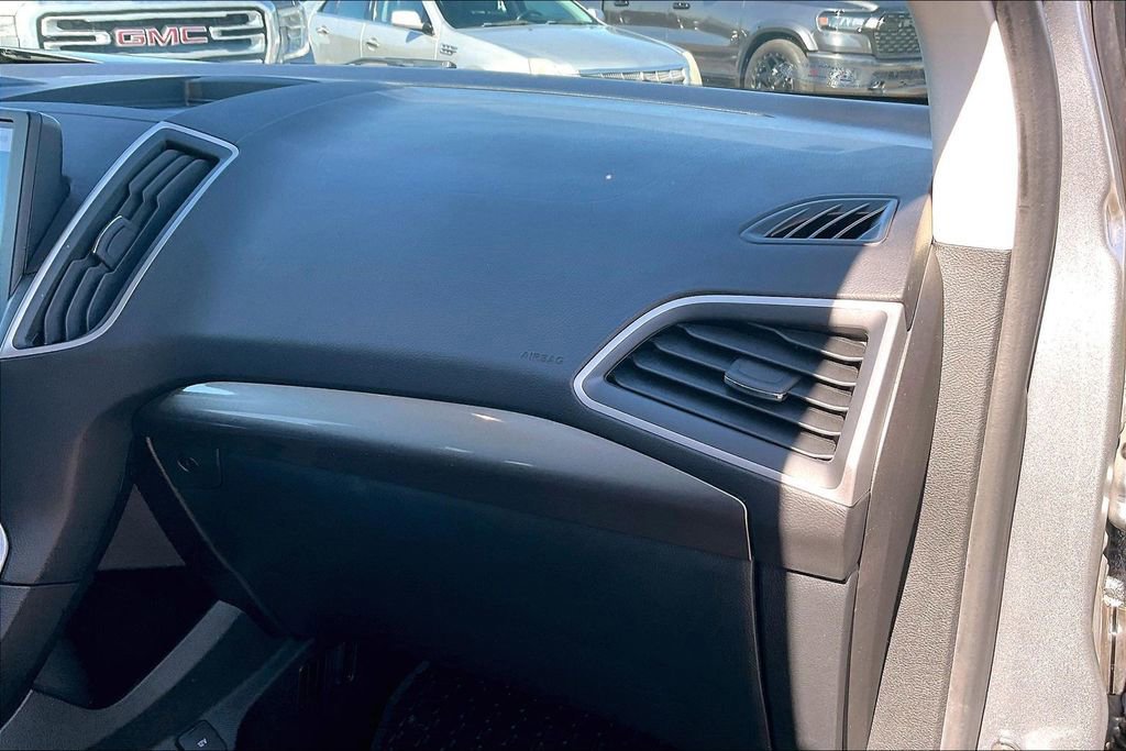 Certified 2022 Ford Edge SE image 23