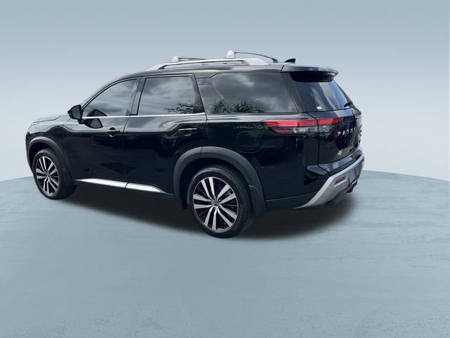 Used 2024 Nissan Pathfinder Platinum w/ Cargo Package FWD image 8