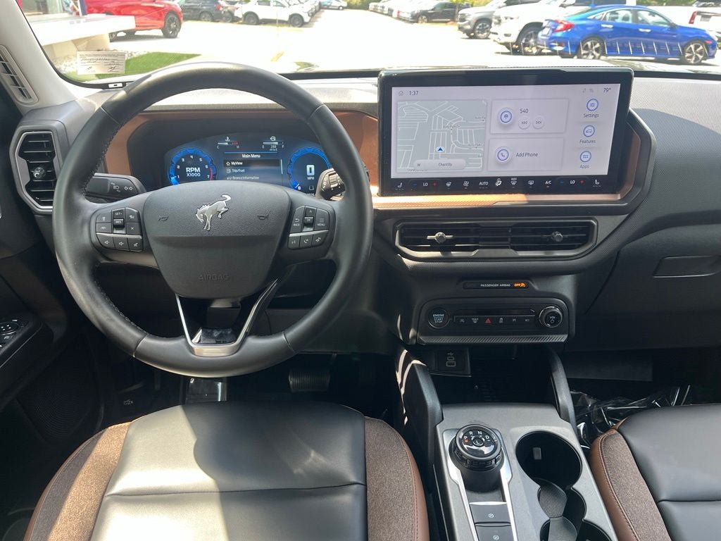 Certified 2025 Ford Bronco Sport Outer Banks w/ Outer Banks Tech Package+ AWD/4WD image 17