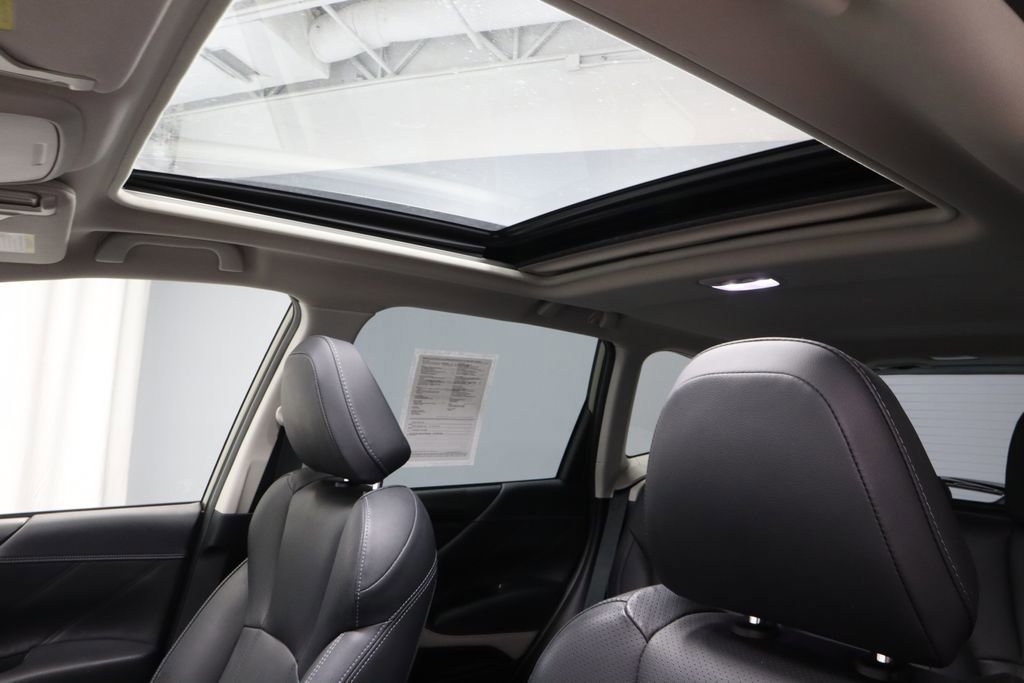 Used 2024 Subaru Forester Limited image 36