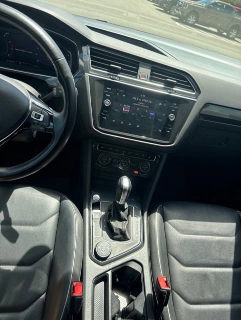 Used 2019 Volkswagen Tiguan SEL Premium AWD/4WD image 30