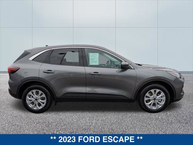 Certified 2023 Ford Escape Active w/ Tech Pack #2 image 2