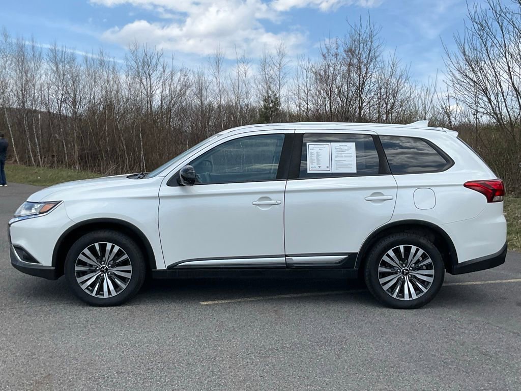 Used 2019 Mitsubishi Outlander ES image 29